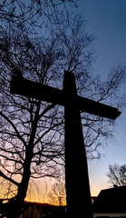 Weidenberg: Kreuz an der Alt-Katholischen Kirche